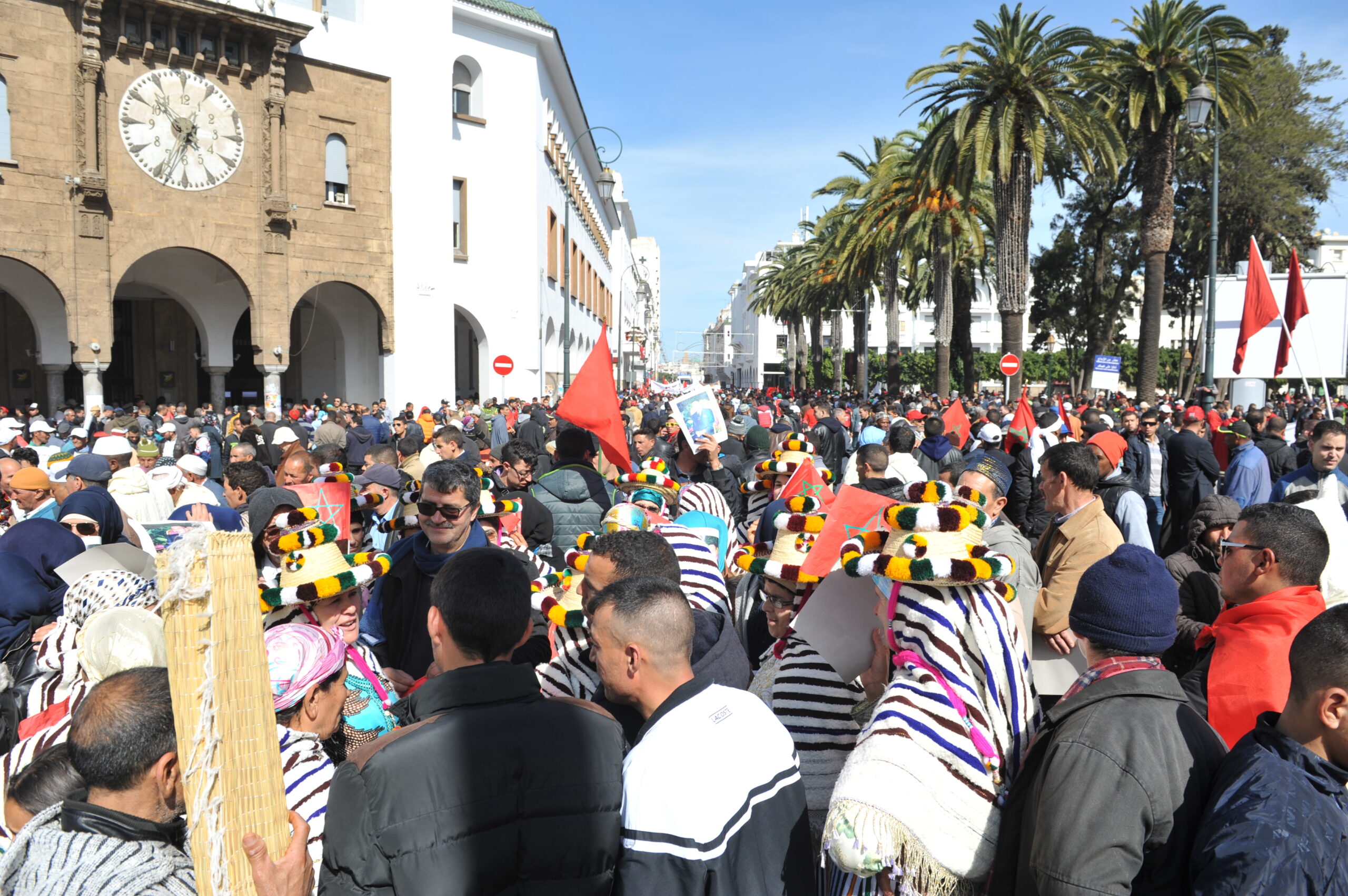 Manifestation massive à Rabat en faveur du Sahara marocain