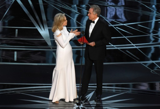 faye-dunaway-warren-beatty-cérémonie-oscars