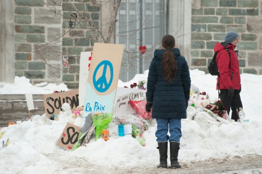 Mémorial en hommage aux victimes du tueur de la mosquée de Québec, le 1er février 2017 dans la cité canadienne