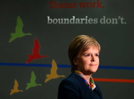 sturgeon écosse
