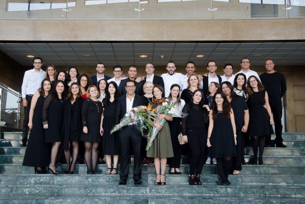 Choristes Société Générale Maroc en présence du chef du choeur Adnane Ma…