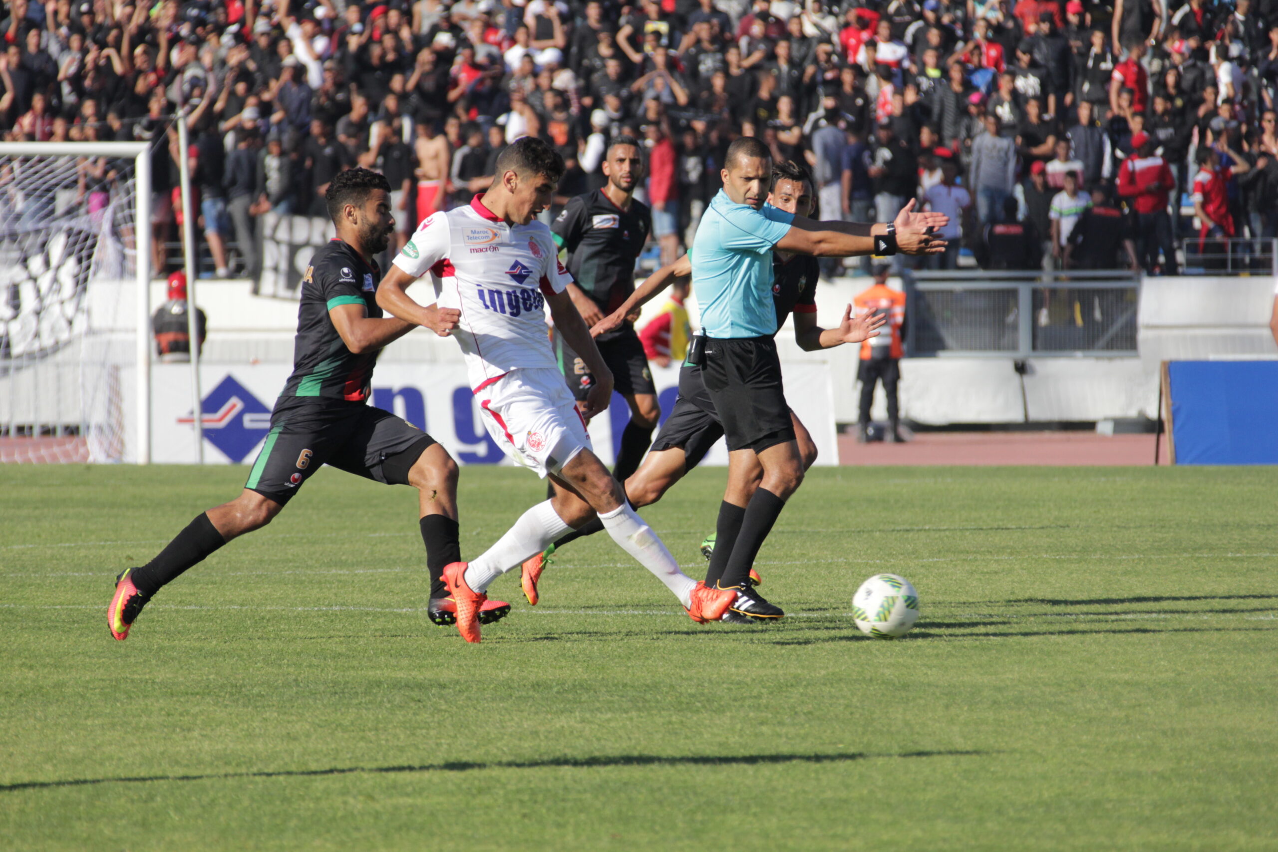 Wydad-wac-FAR-foot