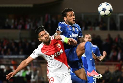 dani-alves-juventus-monaco