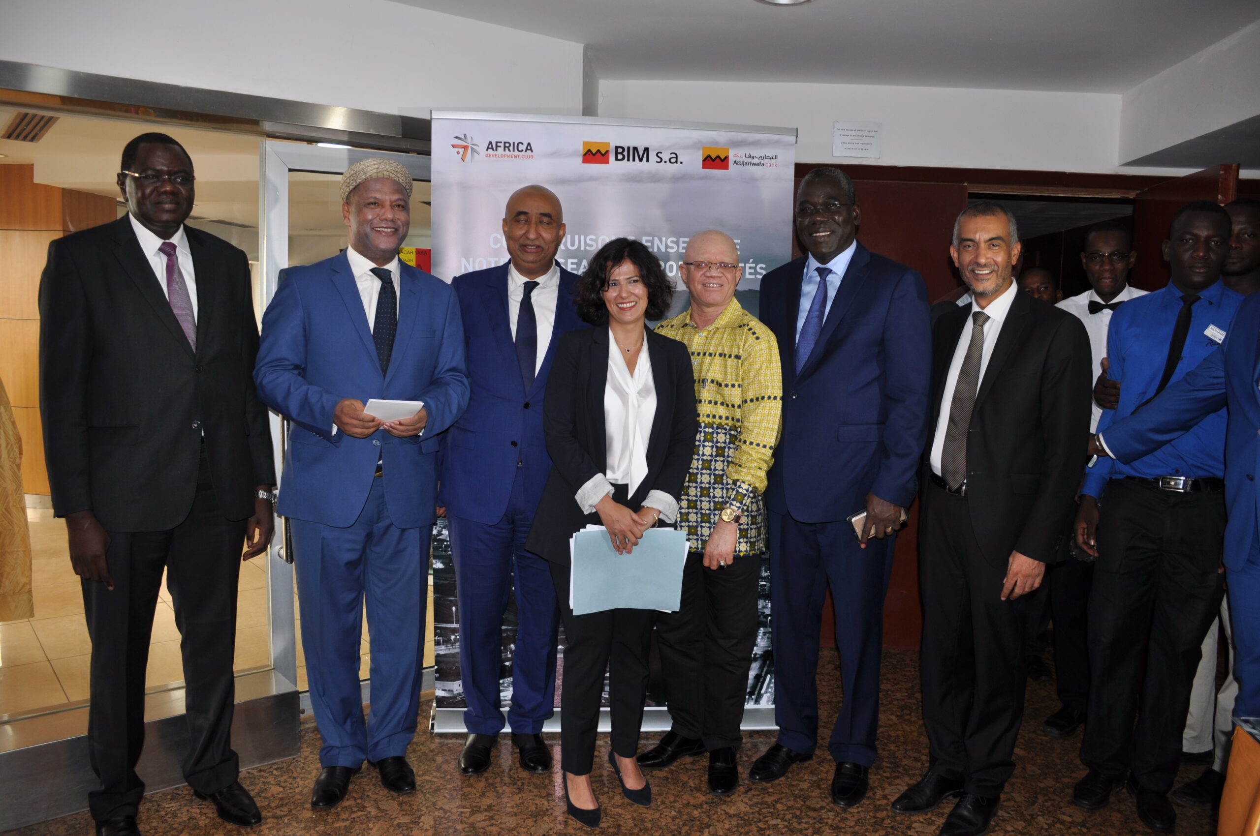 INTERVENANTS ET MEMBRES GOUVERNEMENT