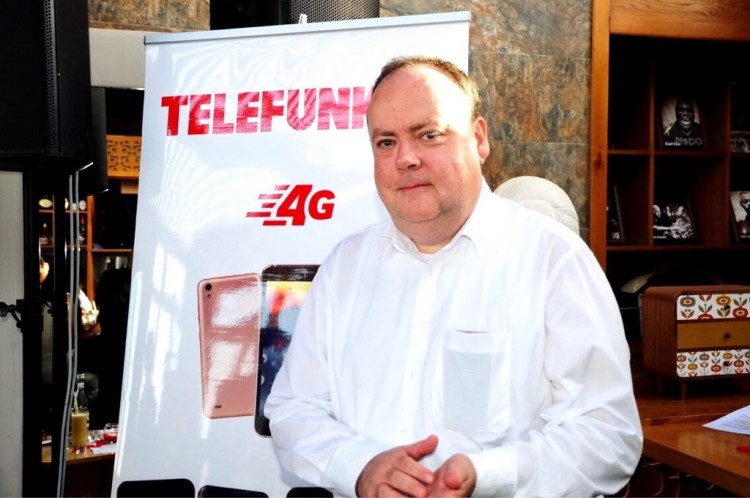 HUGH-NIN-telefunken