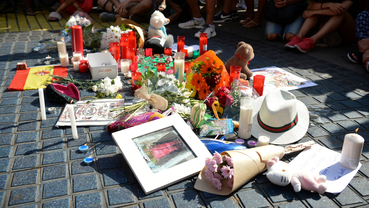 attentat-barcelone-hommage