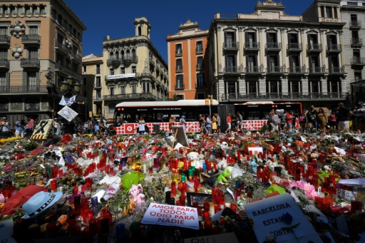 hommage-victimes-barcelone