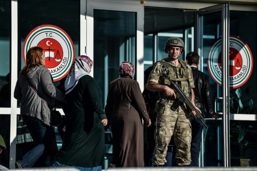 soldat-tribunal-turquie