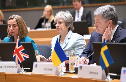 federica-mogherini-theresa-may-petro-porochenko
