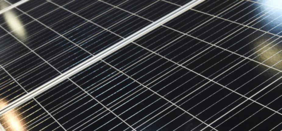 Le Burkina Faso envisage de couvrir d'ici à 2030 30% de ses besoins en électricité avec le solaire © AFP/Archives Christof STACHE