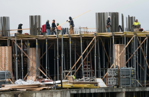 Des ouvriers sur un chantier de construction