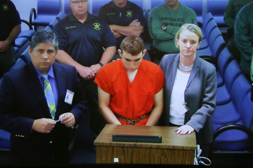 Nikolas Cruz, 19 ans, a été présenté au juge par visio conférence