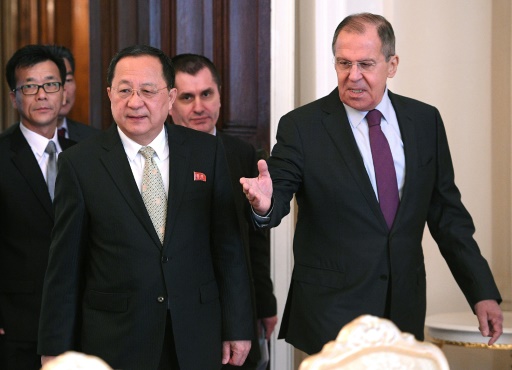 sergueï-lavrov-ri-yong-ho