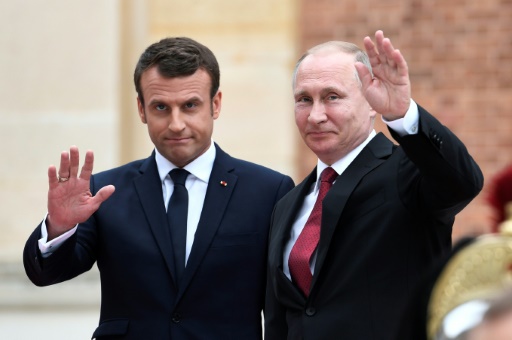 emmanuel-macron-vladimir-poutine