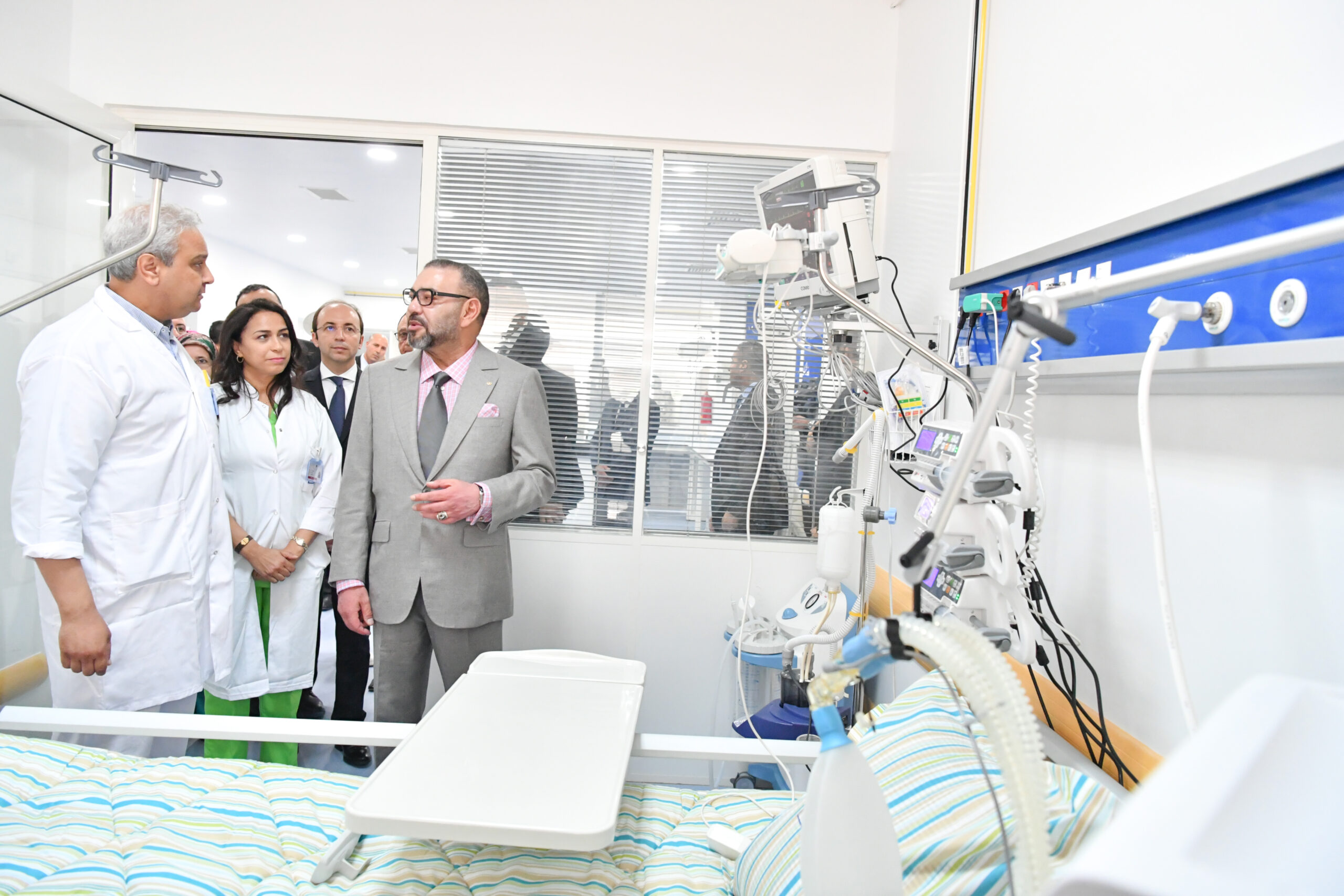 Le roi inaugure l’hôpital «Prince Moulay Abdallah» à Salé