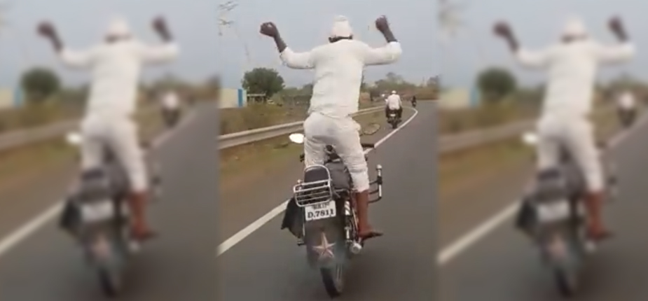moto acrobaties