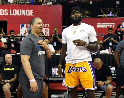 lebron-james)lakers