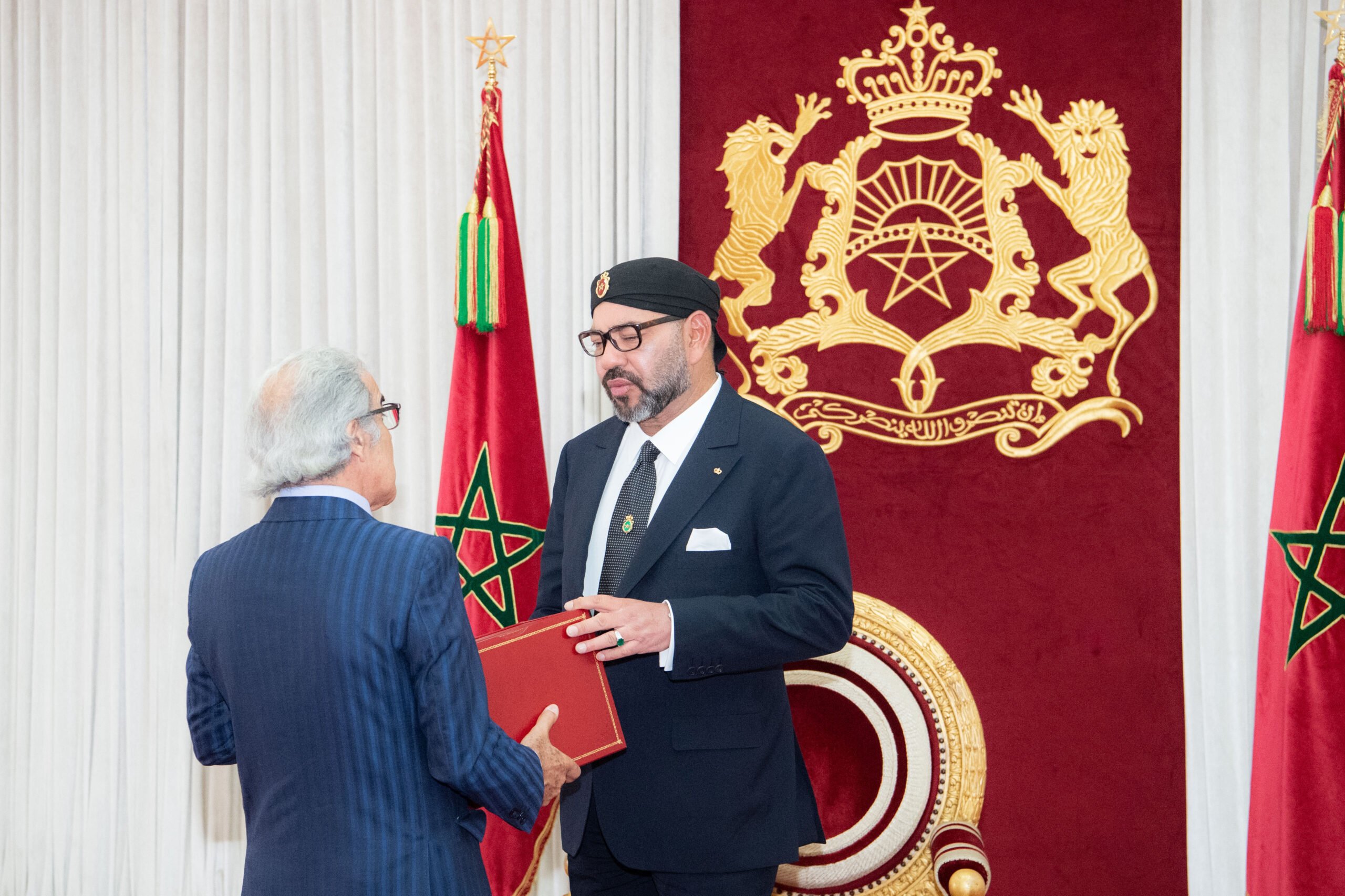 SM le Roi reçoit à Al Hoceima Wali Bank Al-Maghrib