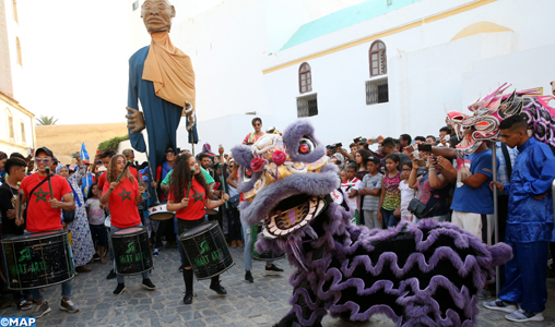 El-Jadida-Festival-international-Jawhara-défilé-folklorique-M