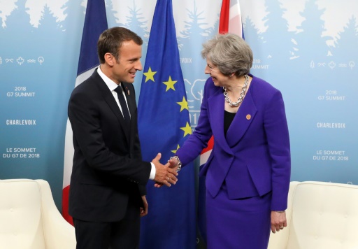 emmanuel-macron-theresa-may