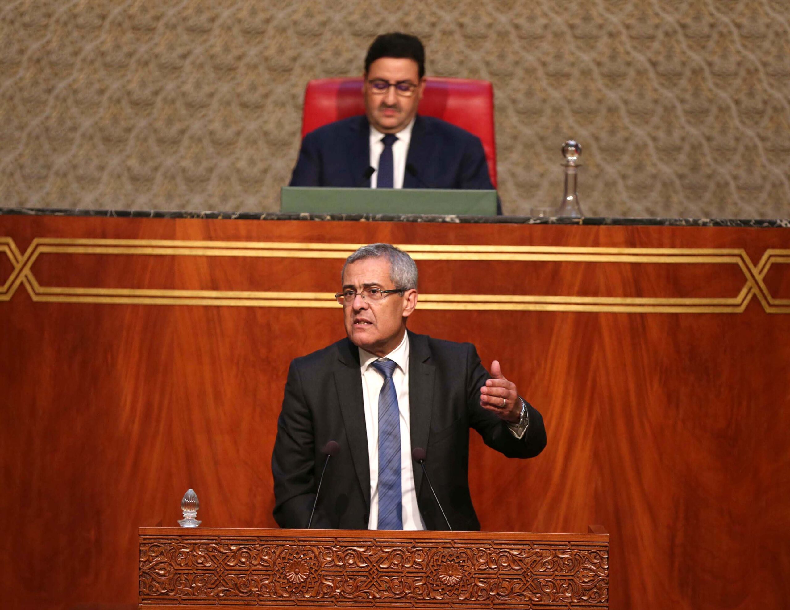 Benabdelkader répondant à une question à la chambre conseillers