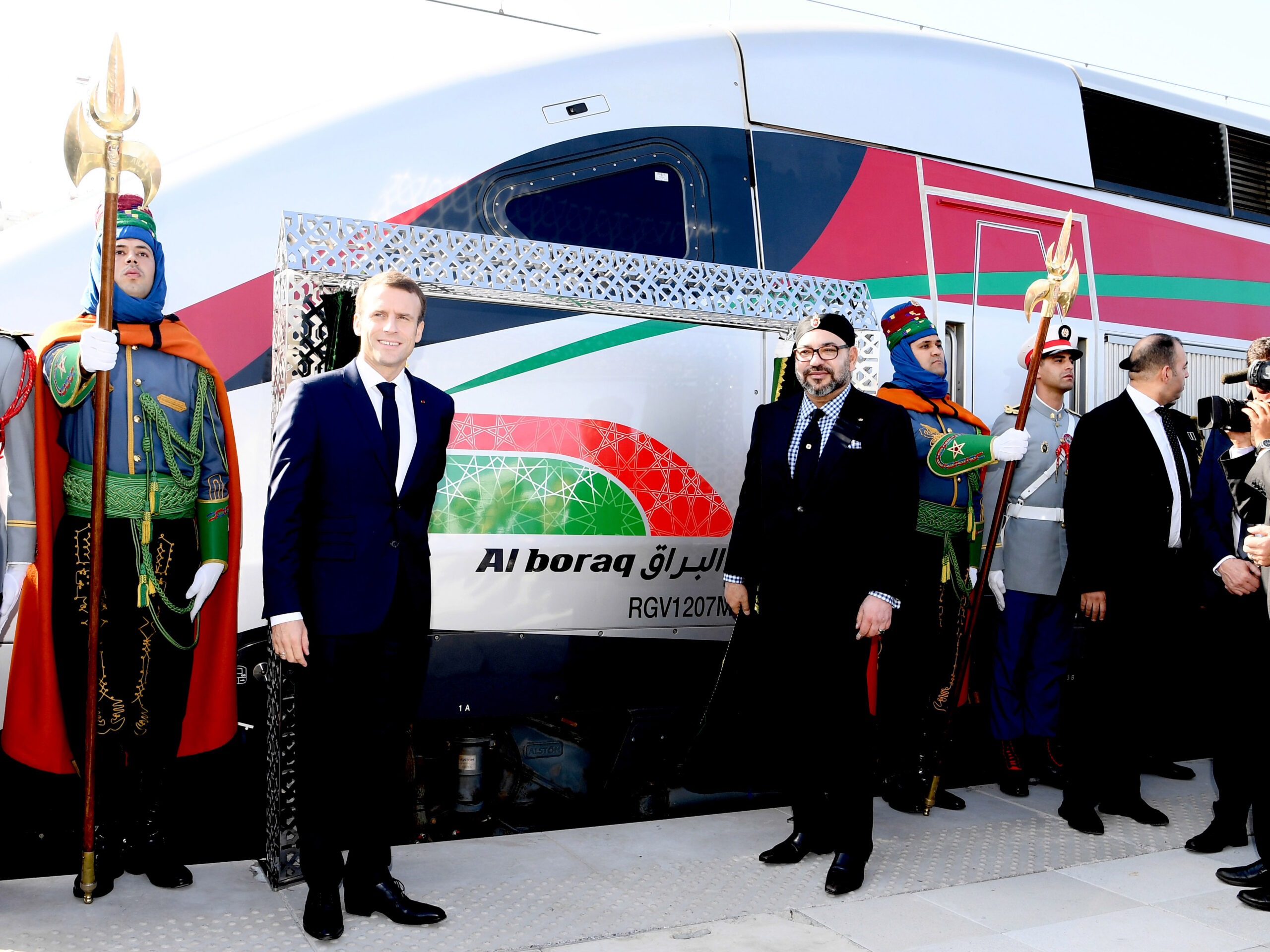 SM le Roi et le Président français inaugurent le TGV « Al BORAQ »