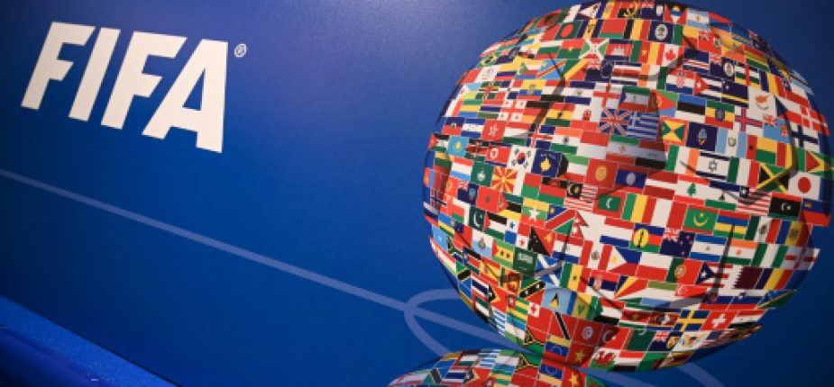 Logo de la Fifa lors d'une conférence de presse à Istanbul, le 15 février 2019 © AFP/Archives OZAN KOSE