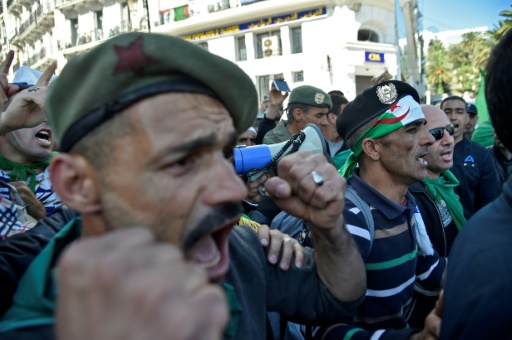 manifestation-algérie-armée