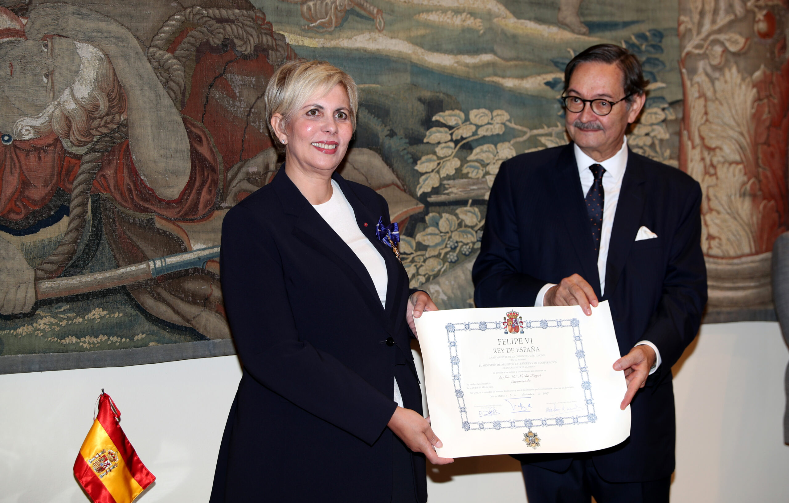 Mme Nezha Hayat décorée pour son engagement en faveur des relations économiques maroco-espagnoles