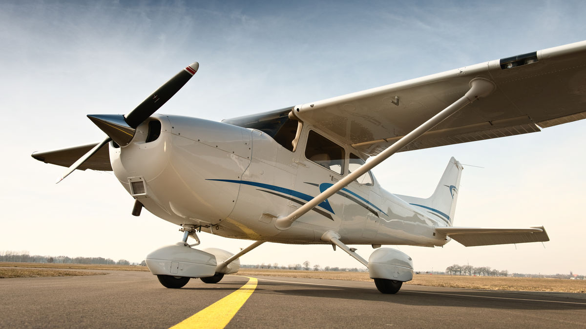 cessna-172_16x9_WEB