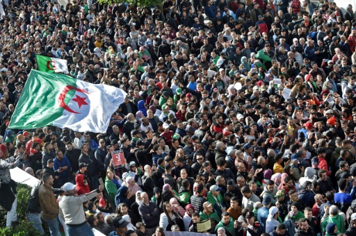 Manif à Alger le 12/12/19