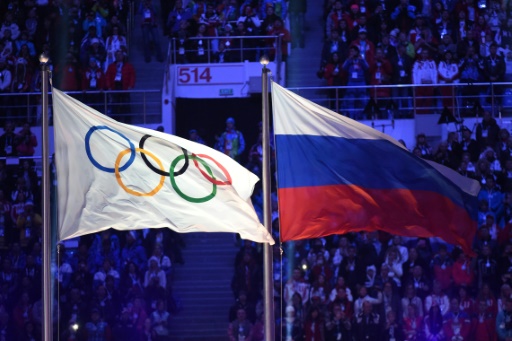 drapeaux russe et olympique