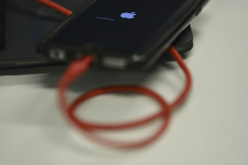 chargeur smartphone