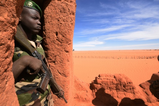 poste de surveillance à Madama Niger frontière avec la libye
