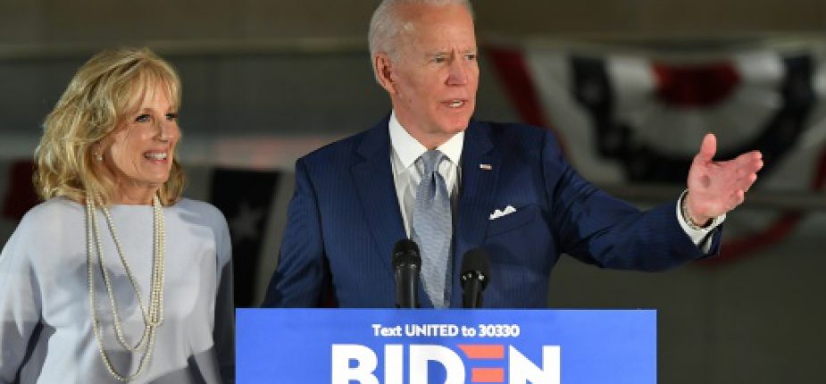Joe Biden et son épouse Jill Biden lors d'un meeting de campagne, le 10 mars 2020l à Philadelphie. © AFP MANDEL NGAN