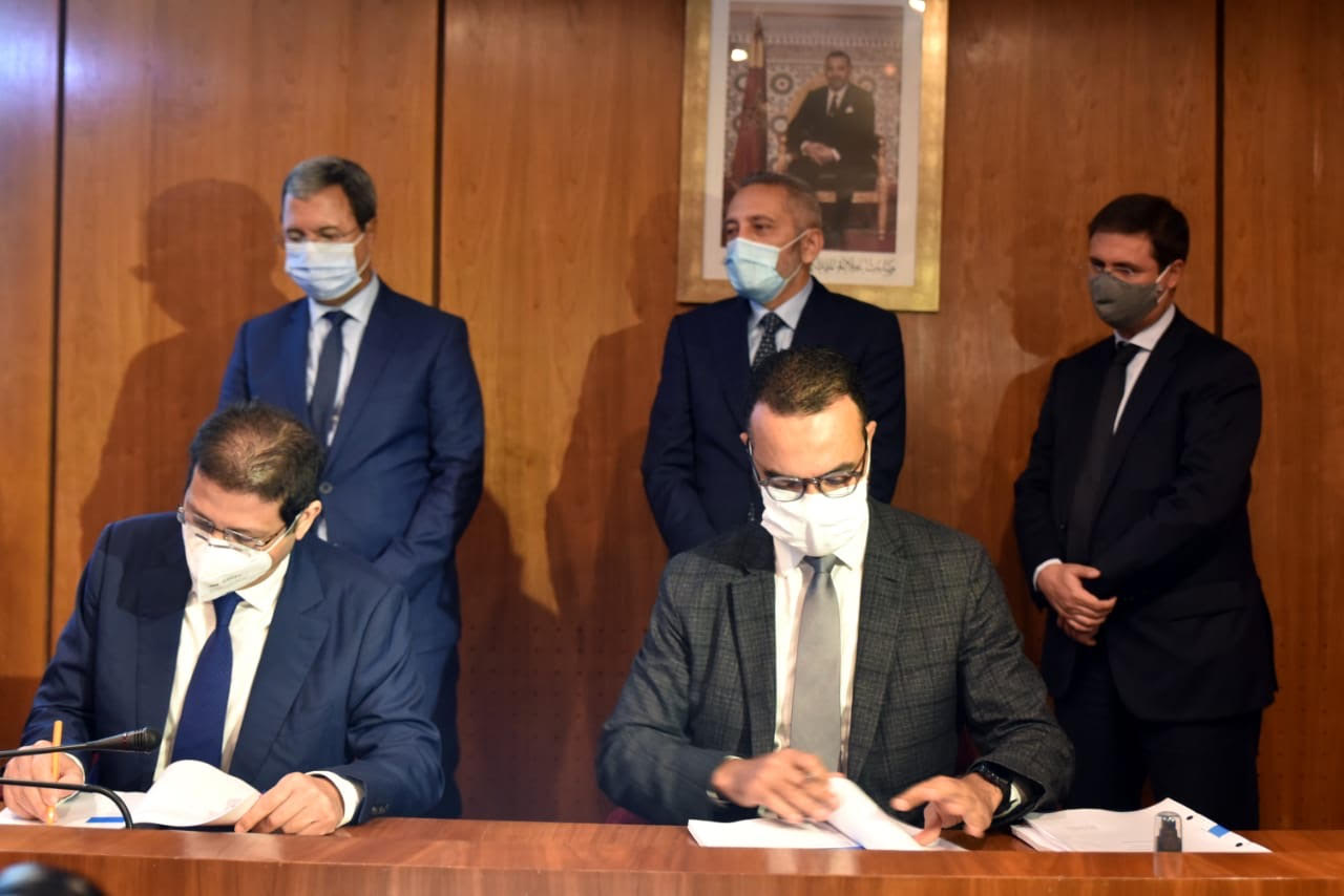 Signature d’un contrat d’investissement entre le Groupe Abdelmoumen et CDG Invest