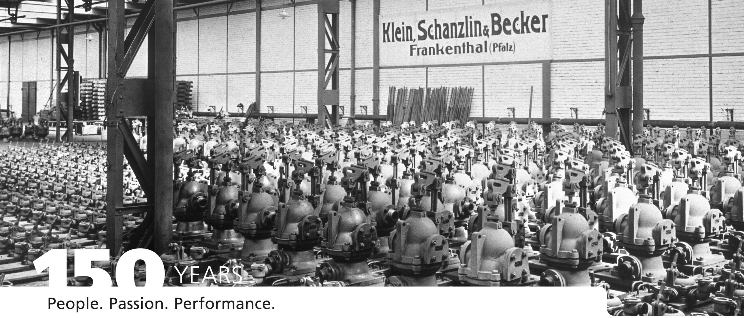 KSB HERO PHOTO USINE N&B
