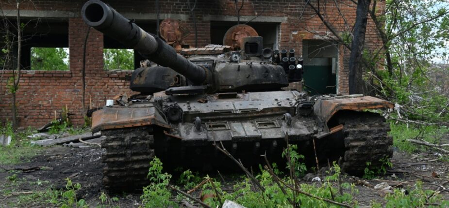 Un char détruit à Biskvitne, près de Kharkiv, le 19 mai 2022 en Ukraine