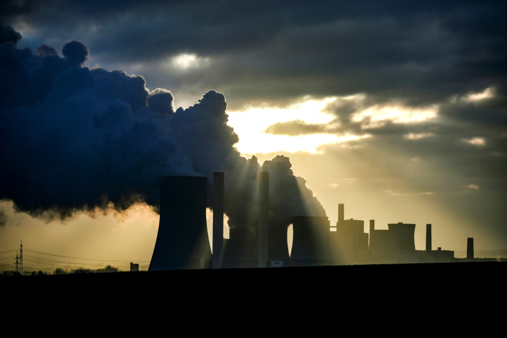 pollution climat usine