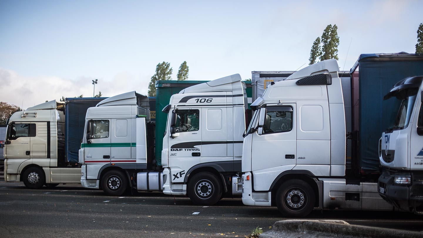Transport routier marchandise camions