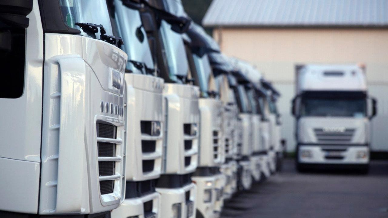 Transport routier marchandise camions