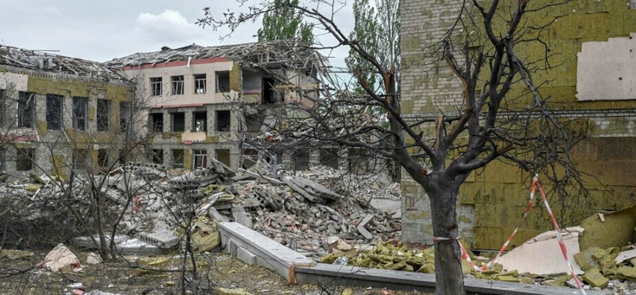 Une école détruite près de Kramatorsk, dans la région de Donetsk, le 25 juillet 2022 en Ukraine