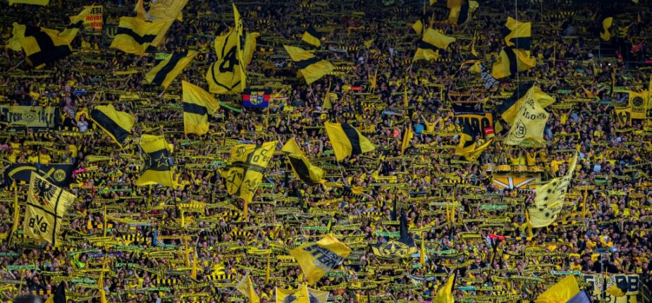 Les supporters du Borussia Dortmund, à quelques minutes du coup d'envoi du match de Bundesliga à domicile contre Leipzig, le 26 août 2018
