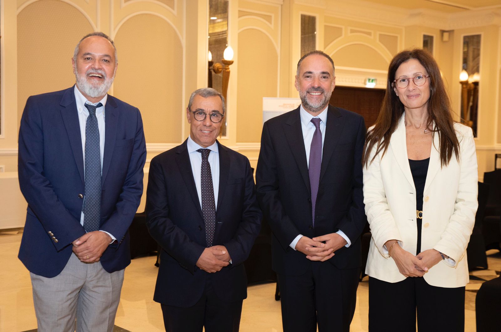 M. Jalil Sebti, DG de la Banque commerciale, M. Karim Mounir PDG groupe BCP, M. Kamal Mokdad, DG de la Banque de l’International et de la BCP, Mme Soumia Alami Ouali, Directeur Exécutif de la Banque des MDM