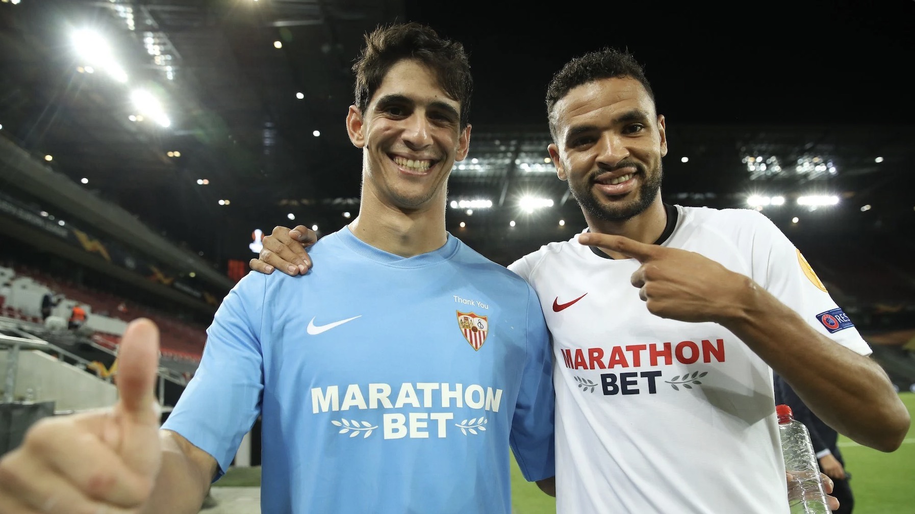 Bounou et En-Nesyri avec Séville