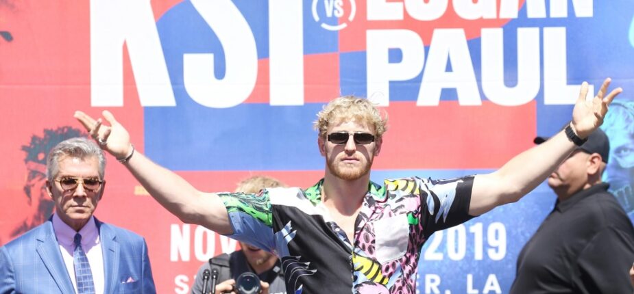AFPLe Youtubeur américain Loga Paul avant son combat de boxe contre le Youtubeur britannique KSI le 14 septembre 2019 à Los Angeles