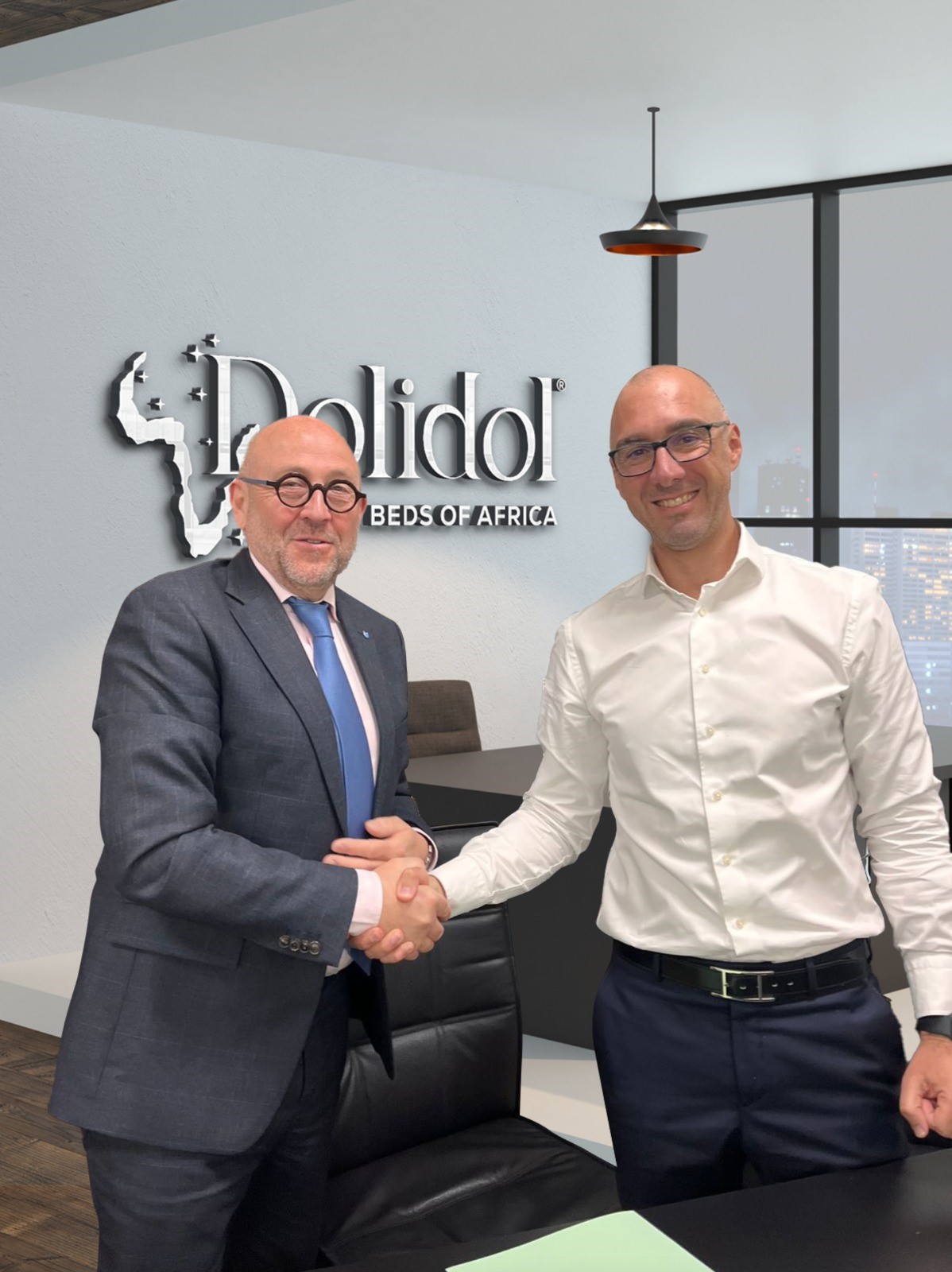 De gauche vers la droite M Olivier Fahy PDG Groupe Berkem et M Jaafar HARTI DG Groupe Dolidol et CEO AFRICORP Consortium