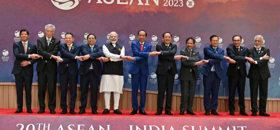 Photo de groupe lors du sommet de l'ASEAN à Jakarta, le 7 septembre 2023