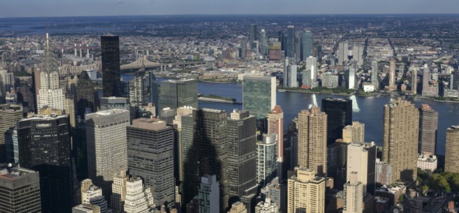 Le siège des Nations unies (au centre), à New York, le 15 septembre 2023