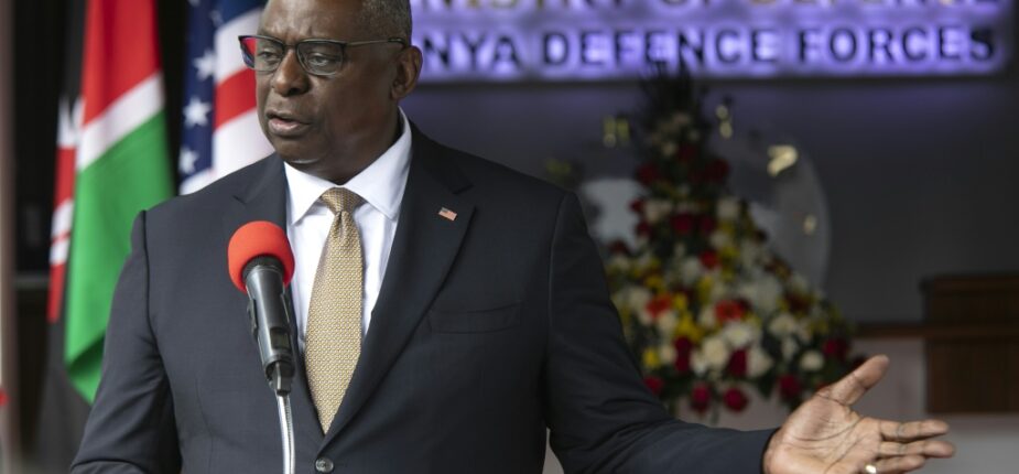 Le secrétaire américain à la Défense, Lloyd Austin lors d'une conférence de presse, le 26 septembre 2023 à Nairobi, au Kenya